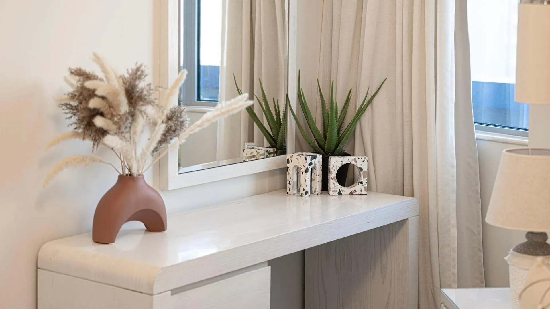 Damac Maison Mall Street 2 Bedroom Upgraded Apartment Dubaj Spojené arabské emiráty
